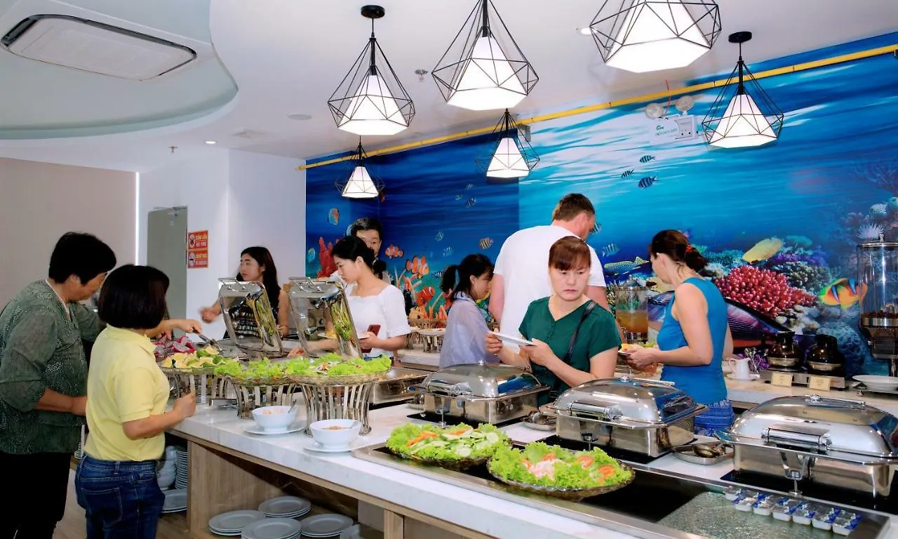 Royal HPM Hotel Nha Trang 4*,